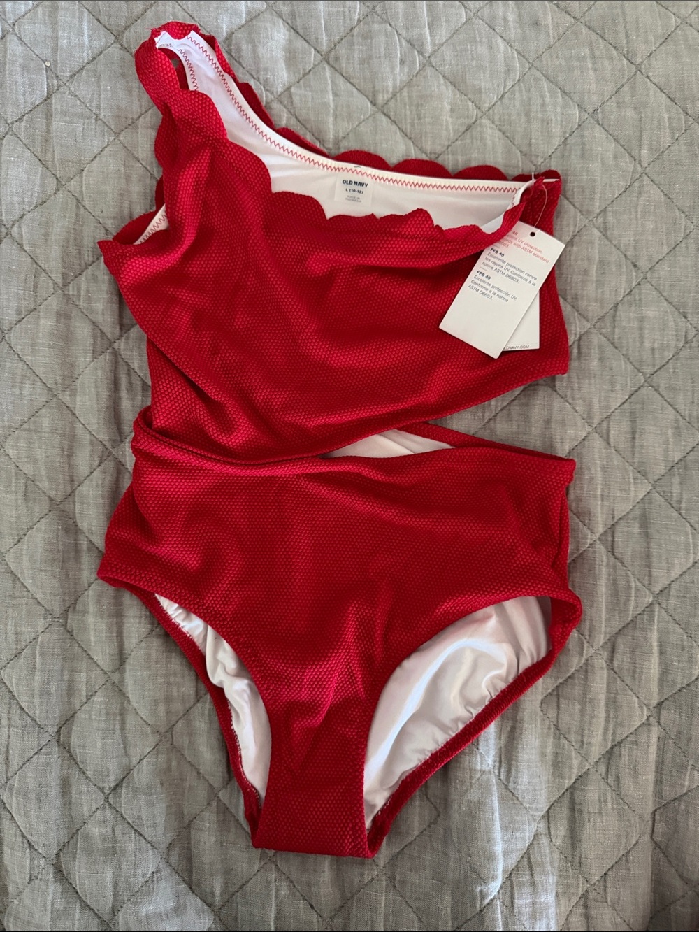 Old Navy Red One-Shoulder Scallop Trim Textured Swim Set